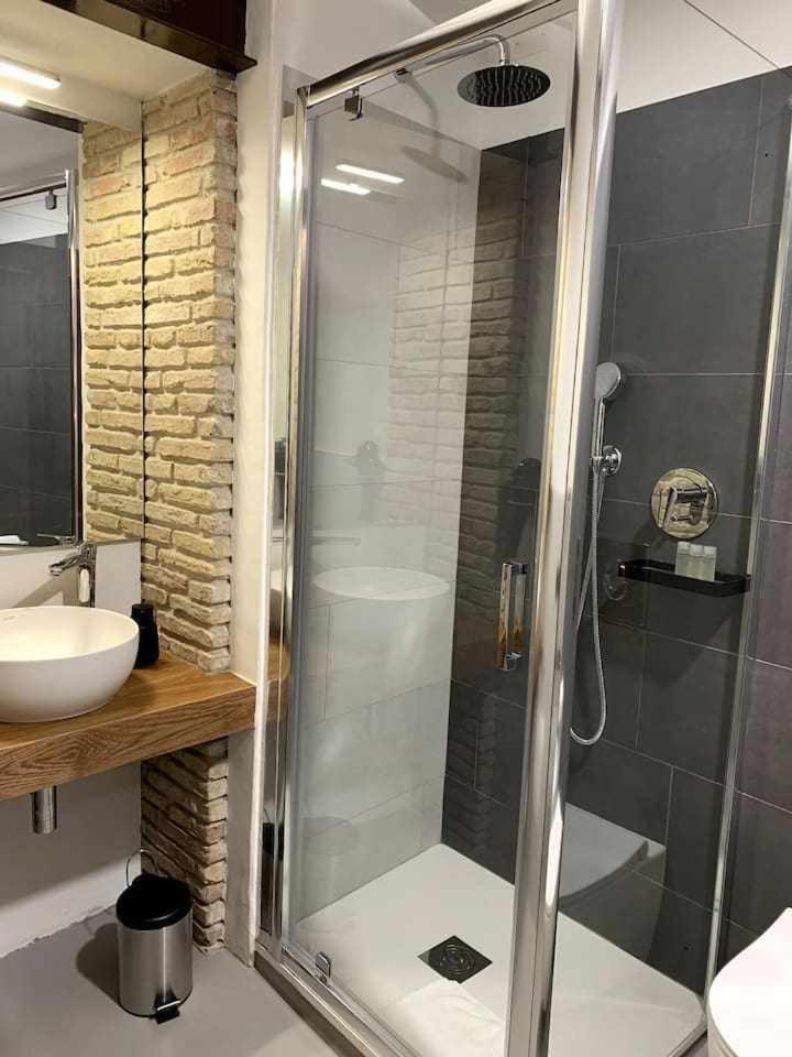 C&O Savoia Deluxe Rooms Cagliari Exterior foto
