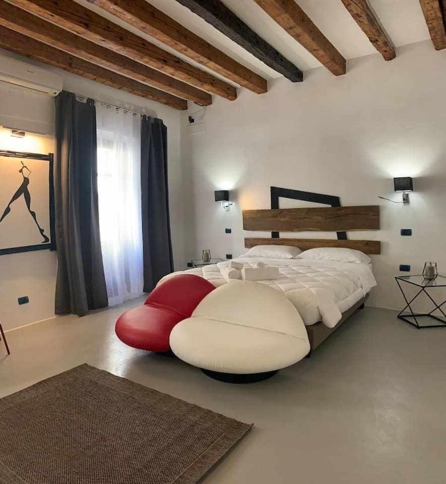 C&O Savoia Deluxe Rooms Cagliari Exterior foto