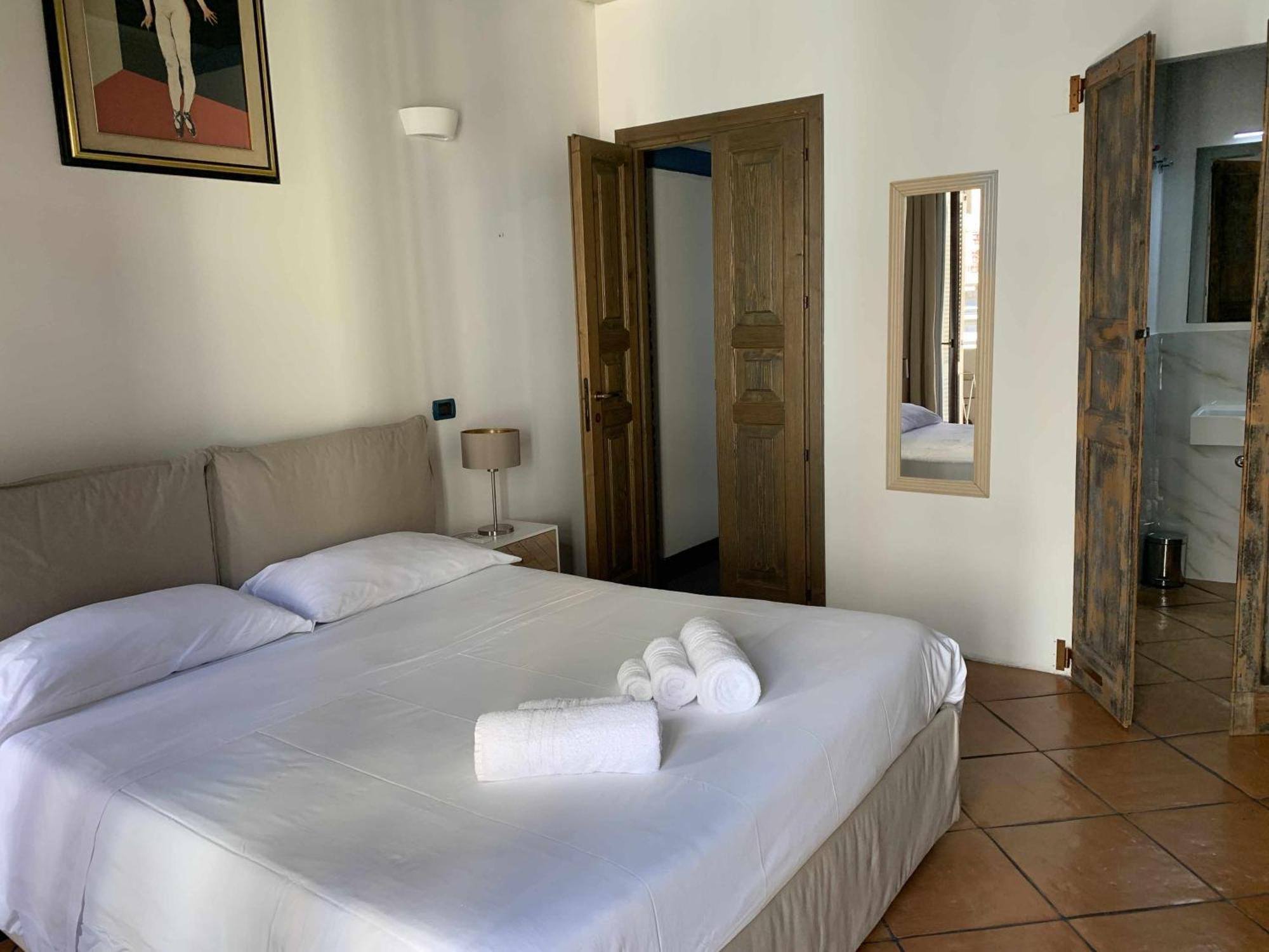 C&O Savoia Deluxe Rooms Cagliari Exterior foto